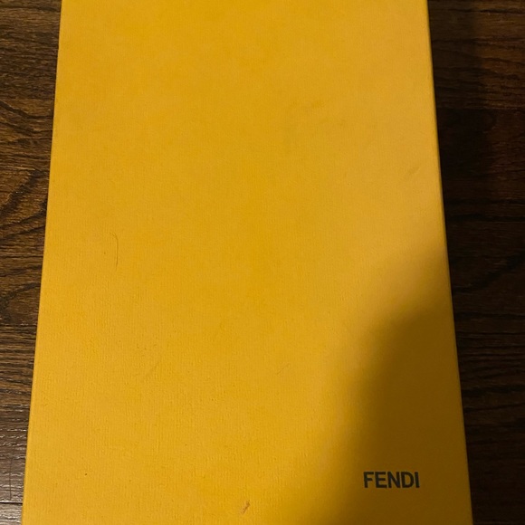 FENDI pumps - Picture 3 of 10